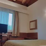 Casaalbergo La Rocca 호텔 4*