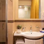 ホテル Casaalbergo La Rocca ノアーレ