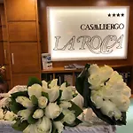 Casaalbergo La Rocca ホテル