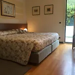 Casaalbergo La Rocca 4*