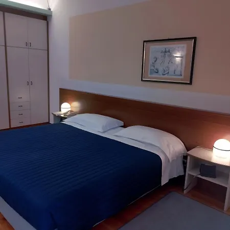 Casaalbergo La Rocca Hotel 4*