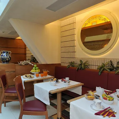 Hotell Casaalbergo La Rocca
