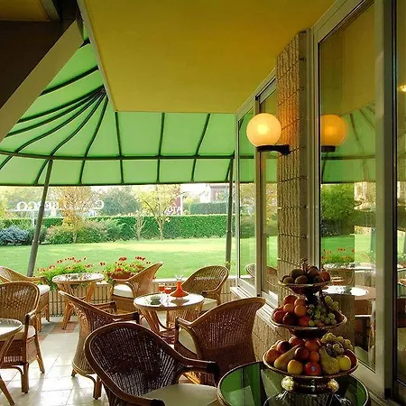 Casaalbergo La Rocca 4*