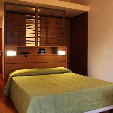 Hotell Casaalbergo La Rocca Noale