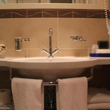 Hotell Casaalbergo La Rocca Noale