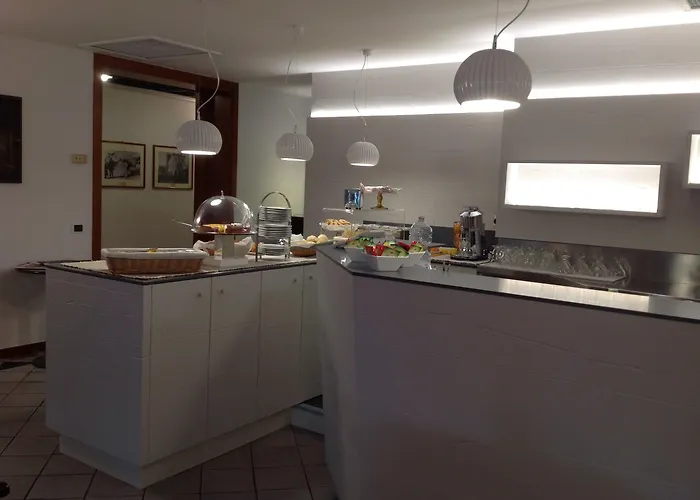 Casaalbergo La Rocca מלון