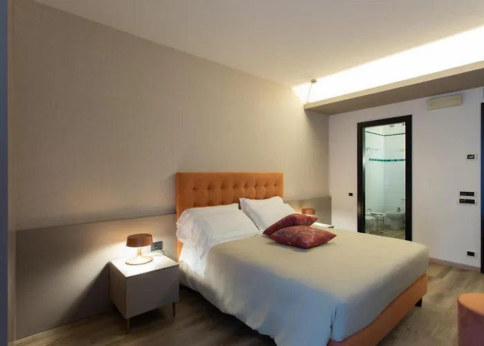 Casaalbergo La Rocca 4* 노알레
