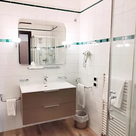 Casaalbergo La Rocca מלון 4*