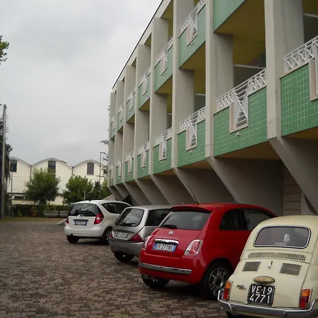 Casaalbergo La Rocca מלון 4*