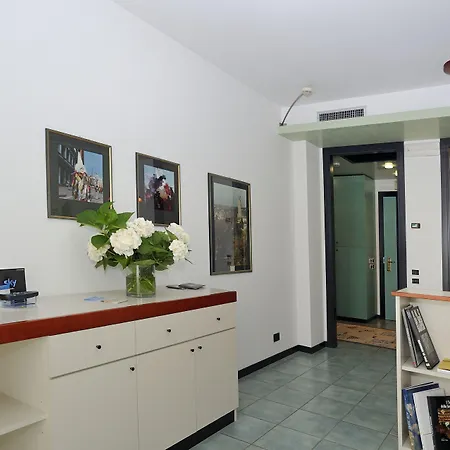 Casaalbergo La Rocca فندق نوالي