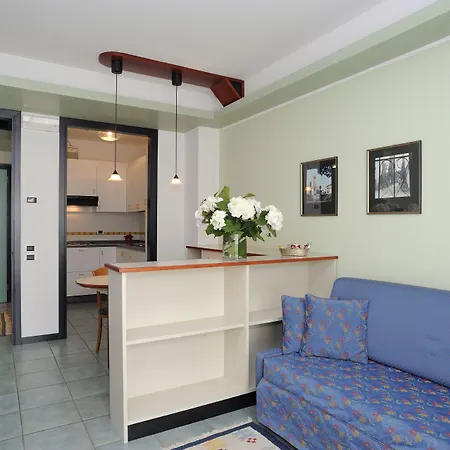 Casaalbergo La Rocca فندق 4*