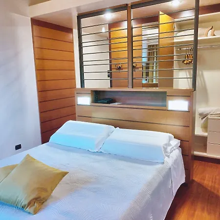 فندق Casaalbergo La Rocca 4*
