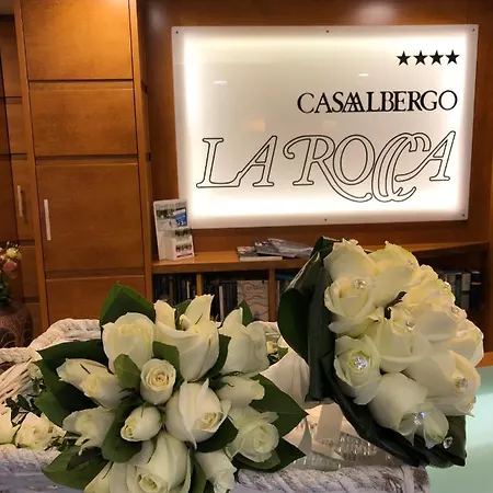 Casaalbergo La Rocca מלון