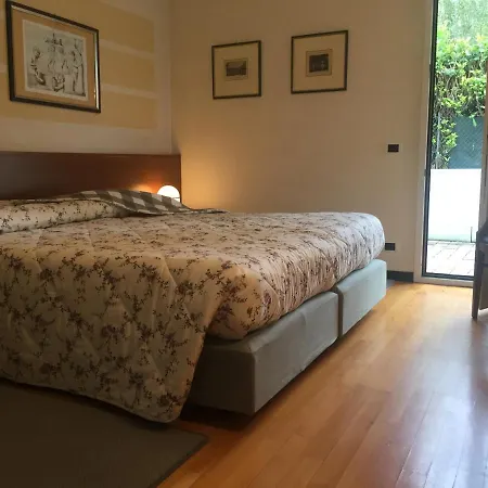 Casaalbergo La Rocca 4*