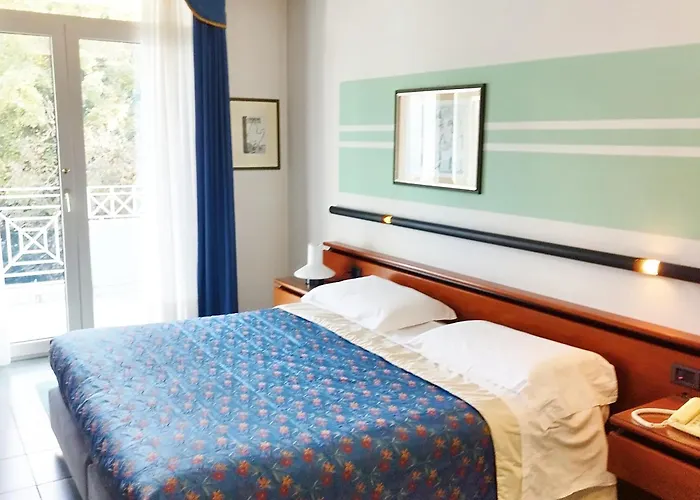 Hotel Casaalbergo La Rocca 4*