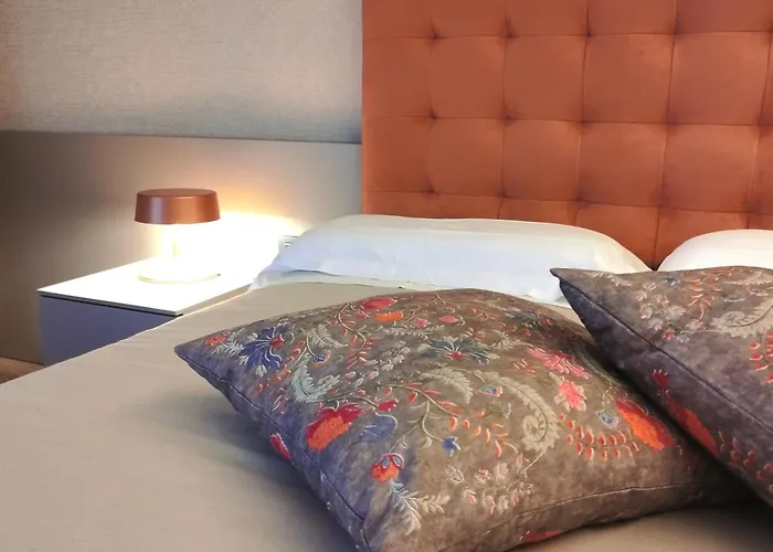 Casaalbergo La Rocca Hotel 4*