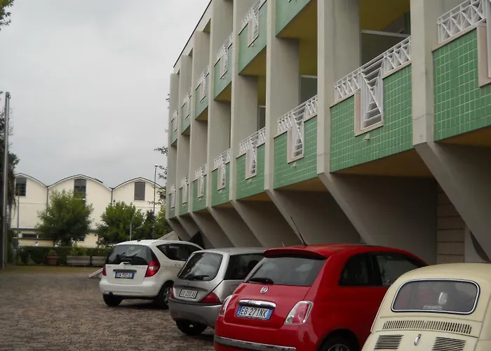 Casaalbergo La Rocca Hotel 4*